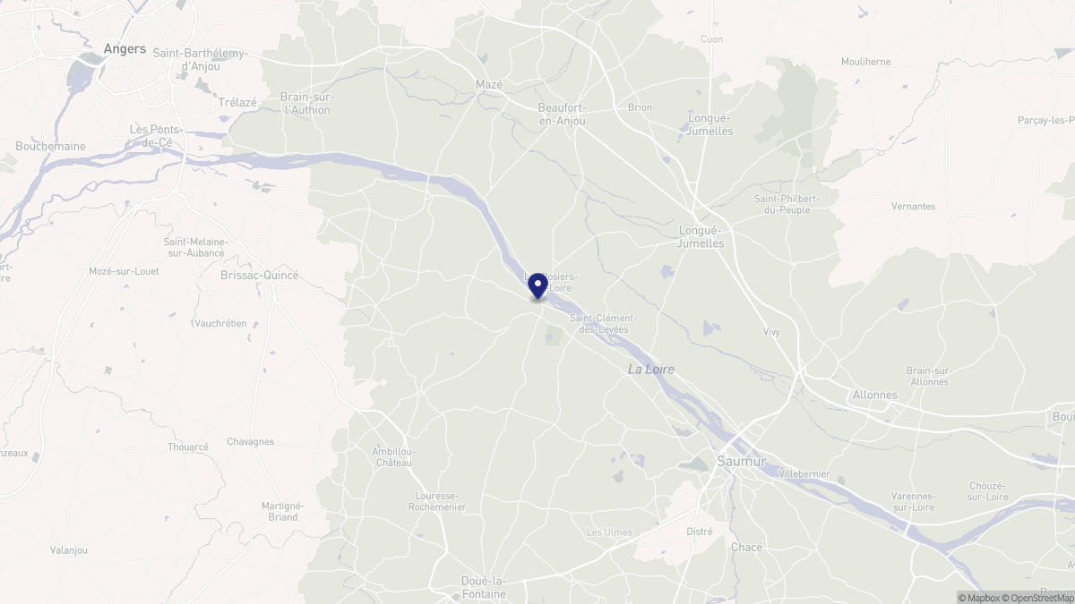 Aperçu cartographique de Gennes-Val-de-Loire, centré sur la commune