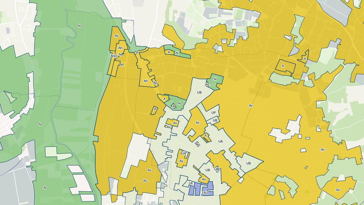 Aperçu cartographique de Varrains, centré sur la commune