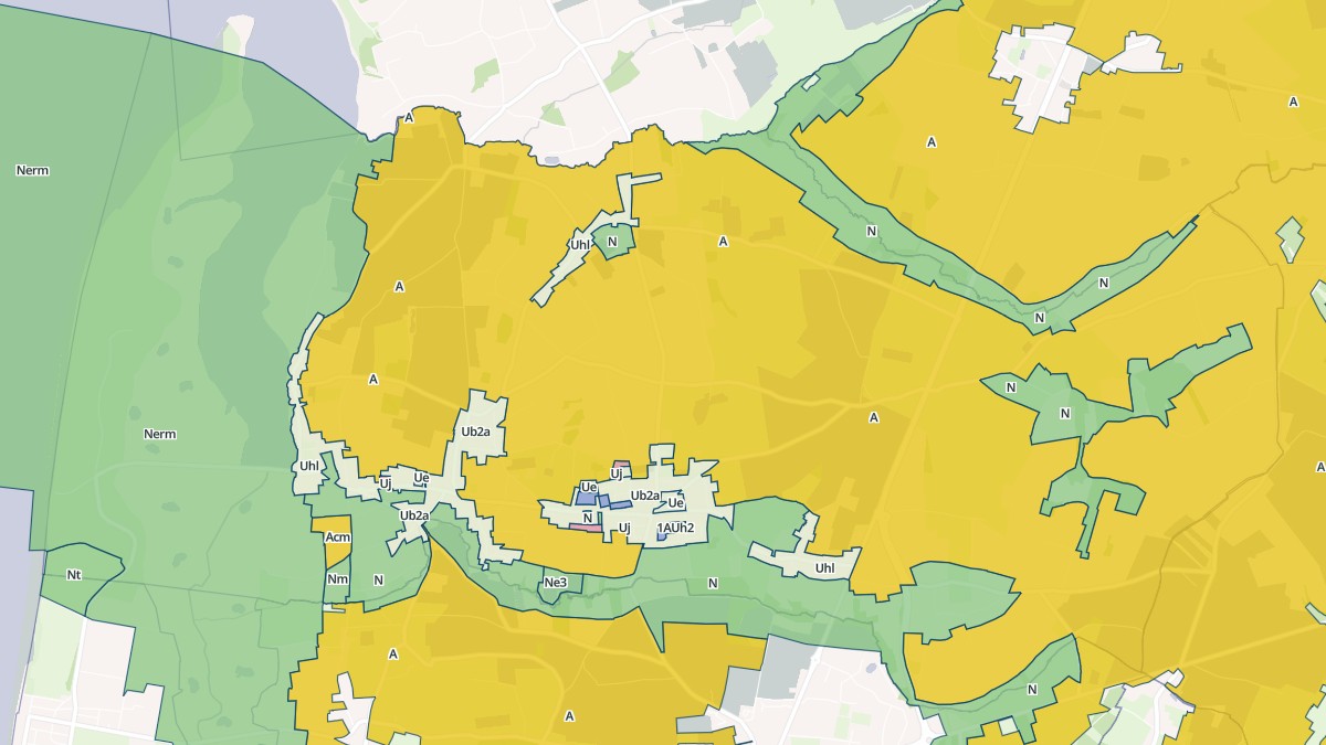 Aperçu cartographique de Bricqueville-sur-Mer, centré sur la commune