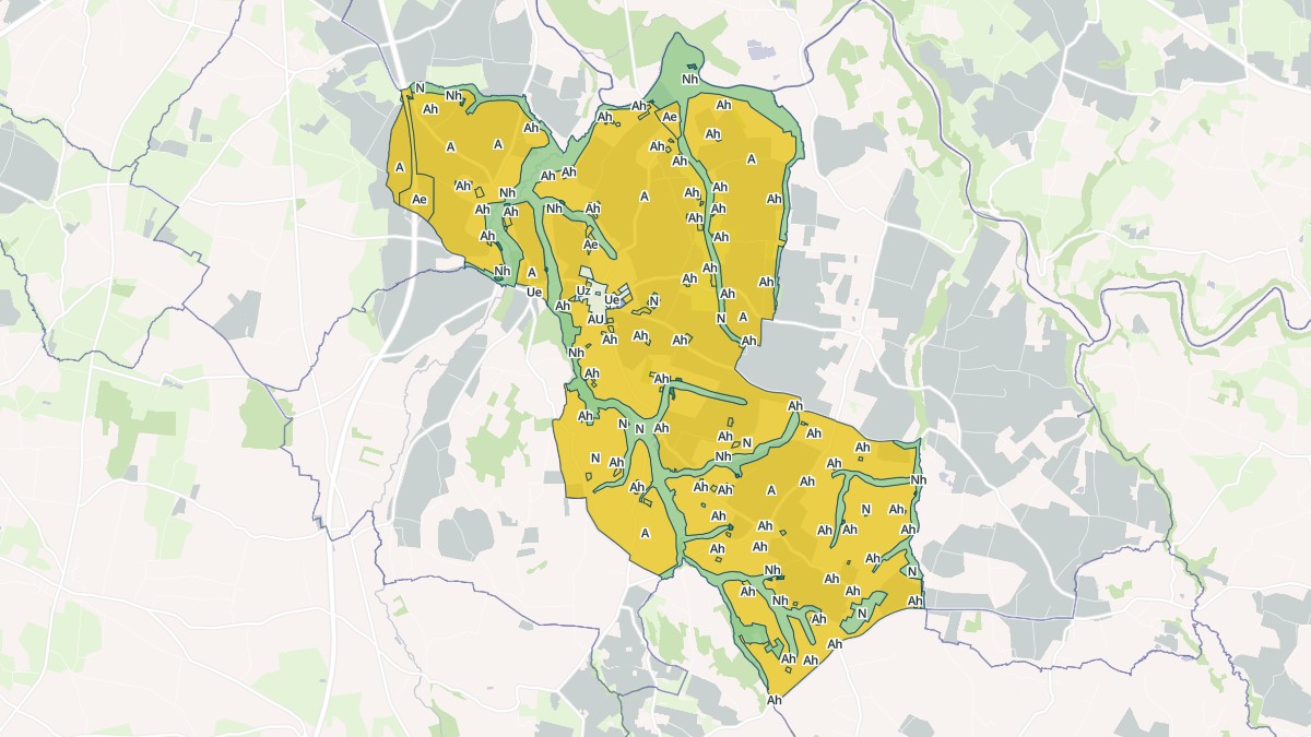 Aperçu cartographique de Saint-Aubin-de-Terregatte, centré sur la commune
