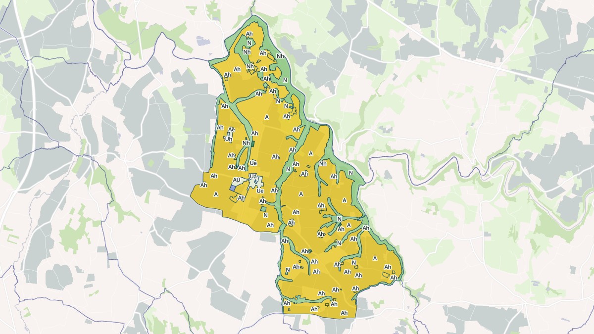 Aperçu cartographique de Saint-Laurent-de-Terregatte, centré sur la commune