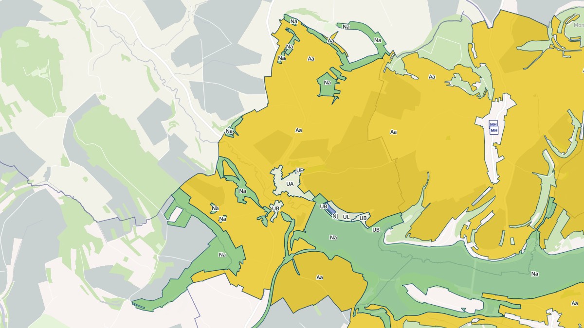 Aperçu cartographique de Charmes, centré sur la commune