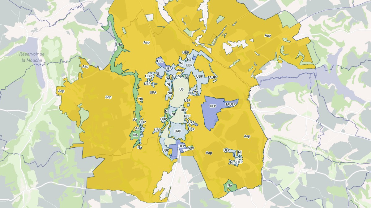 Aperçu cartographique de Langres, centré sur la commune