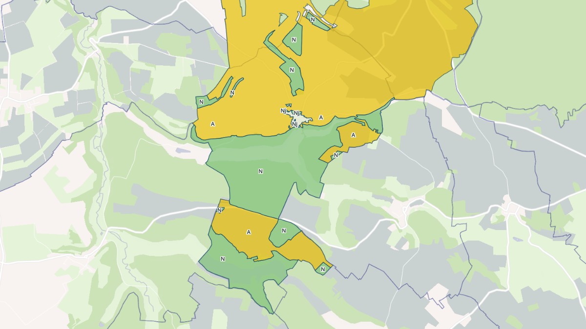 Aperçu cartographique de Mennouveaux, centré sur la commune