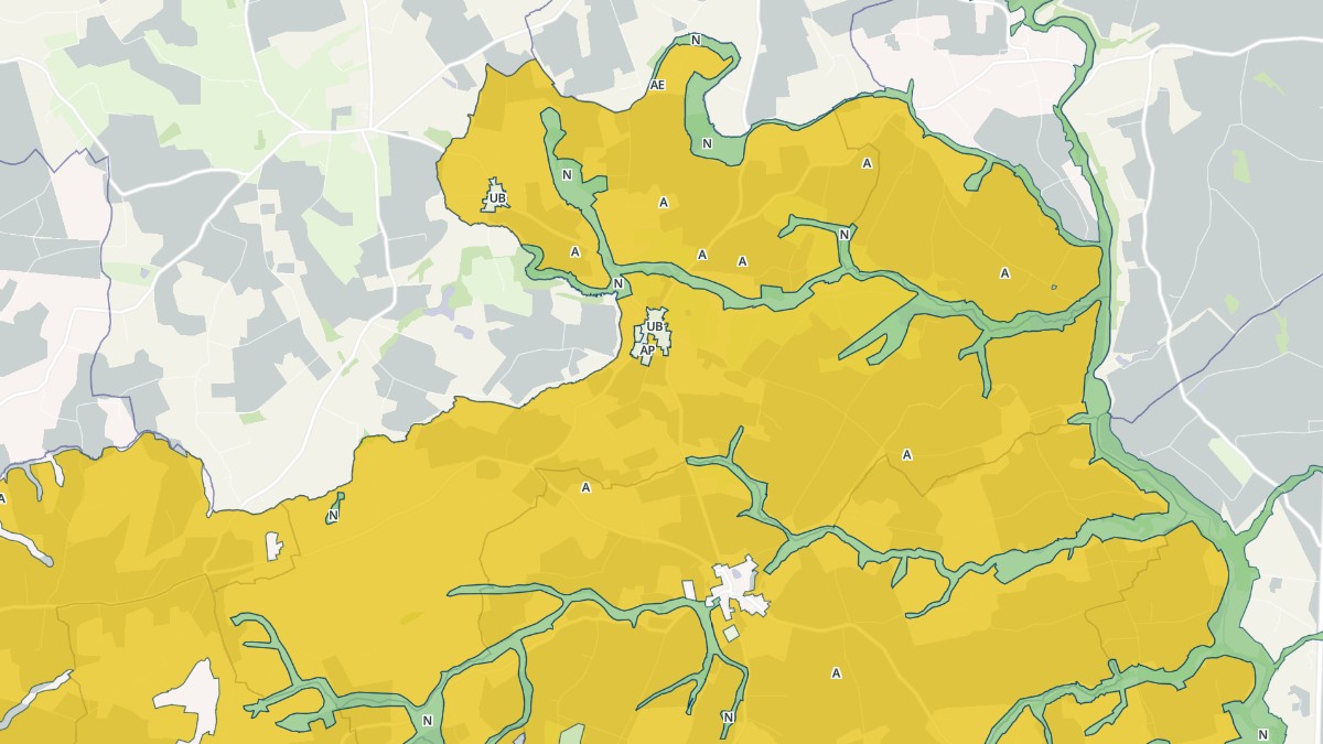 Aperçu cartographique de Couesmes-Vaucé, centré sur la commune