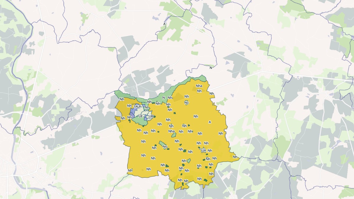 Aperçu cartographique de Gennes-Longuefuye, centré sur la commune