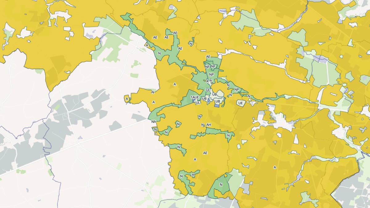 Aperçu cartographique de Grez-en-Bouère, centré sur la commune