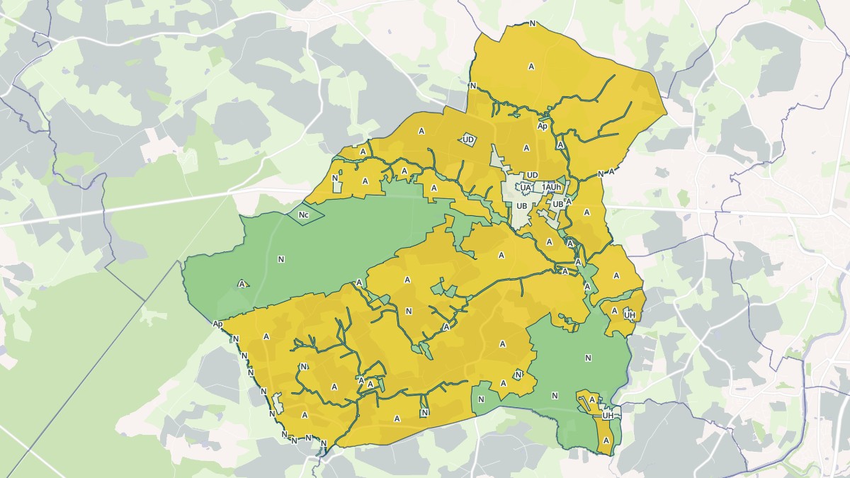 Aperçu cartographique de Saint-Georges-Buttavent, centré sur la commune