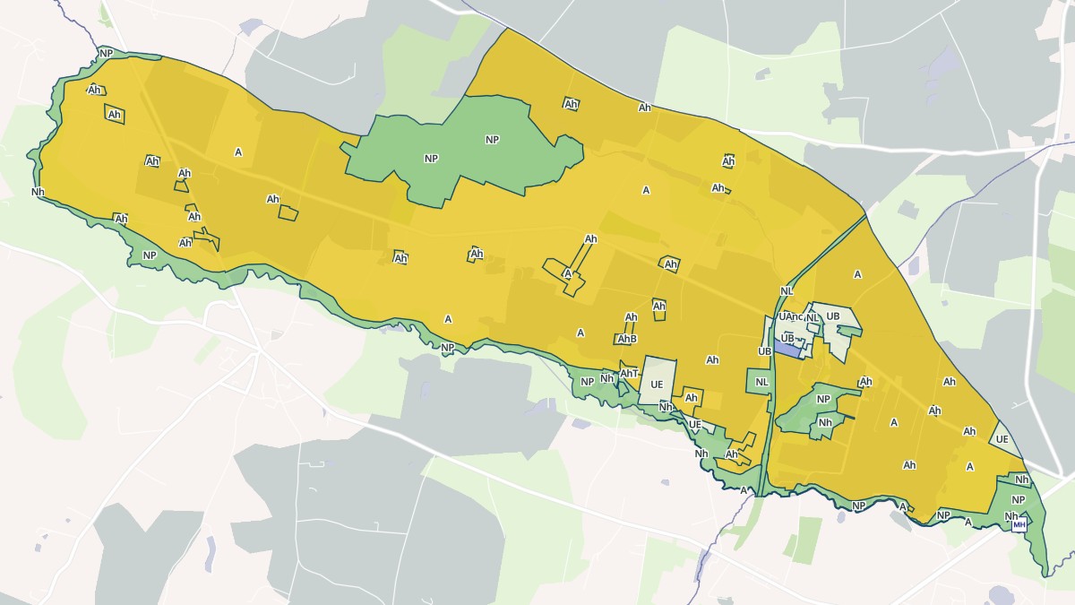 Aperçu cartographique de Saint-Saturnin-du-Limet, centré sur la commune