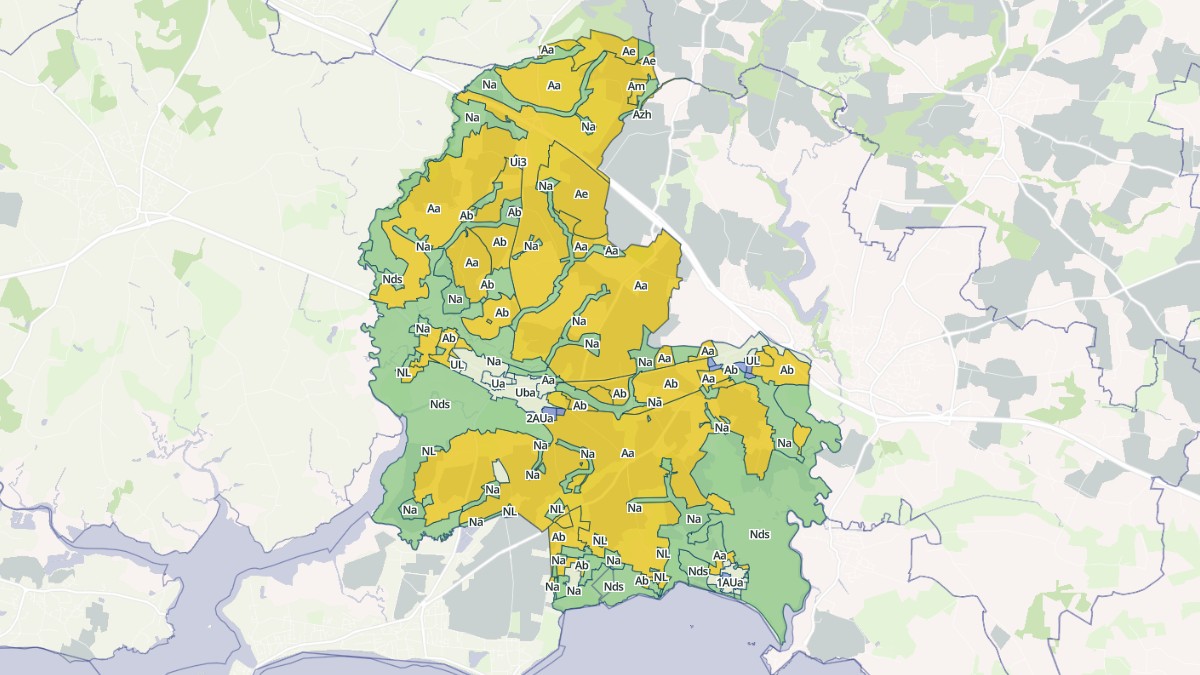 Aperçu cartographique de Ambon, centré sur la commune