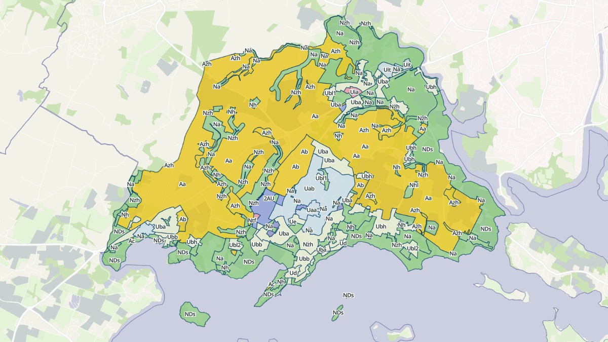 Aperçu cartographique de Arradon, centré sur la commune