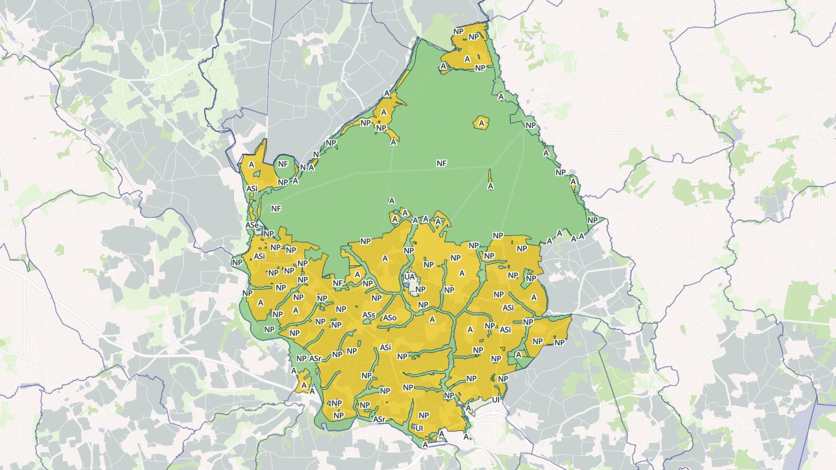 Aperçu cartographique de Forges de Lanouée, centré sur la commune