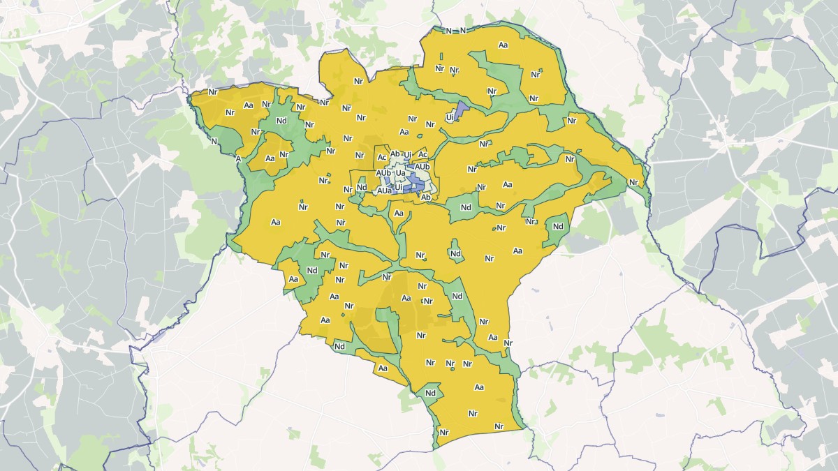 Aperçu cartographique de Ménéac, centré sur la commune
