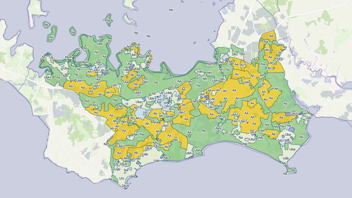 Aperçu cartographique de Sarzeau, centré sur la commune