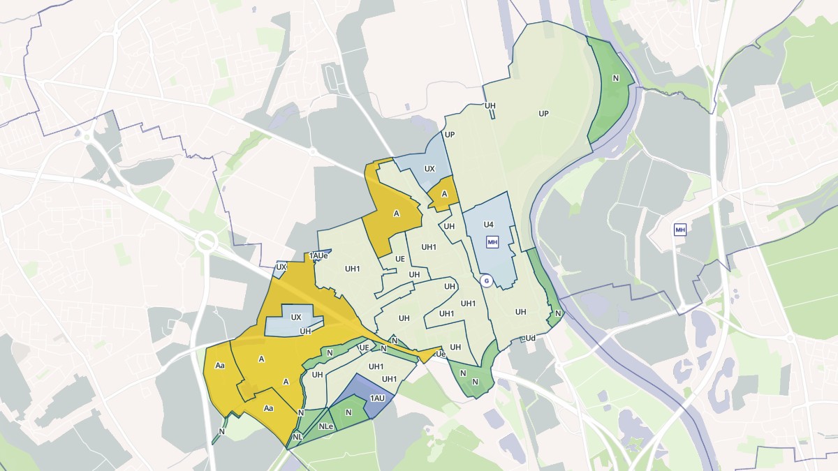 Aperçu cartographique de Uckange, centré sur la commune