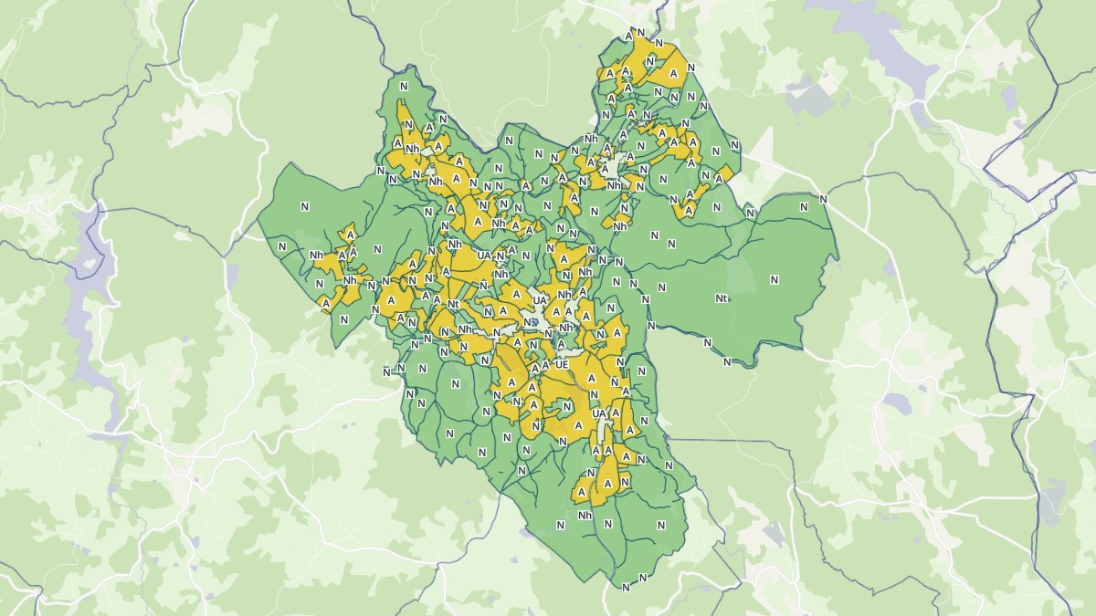 Aperçu cartographique de Dun-les-Places, centré sur la commune