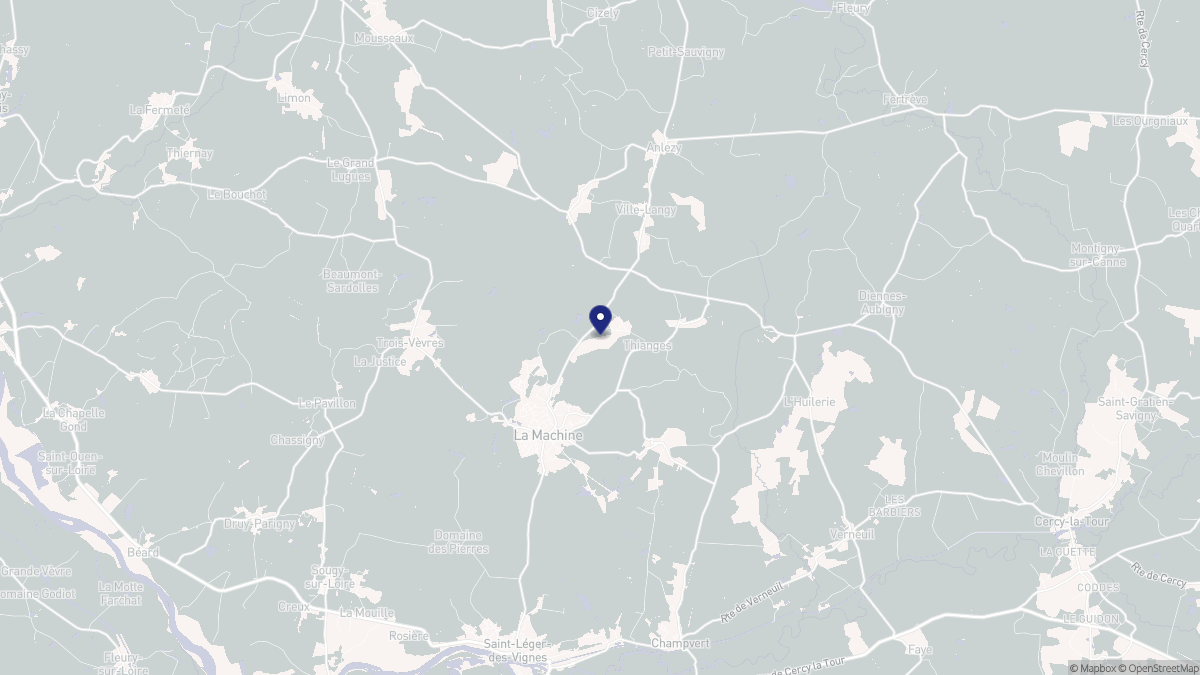 Aperçu cartographique de Thianges, centré sur la commune