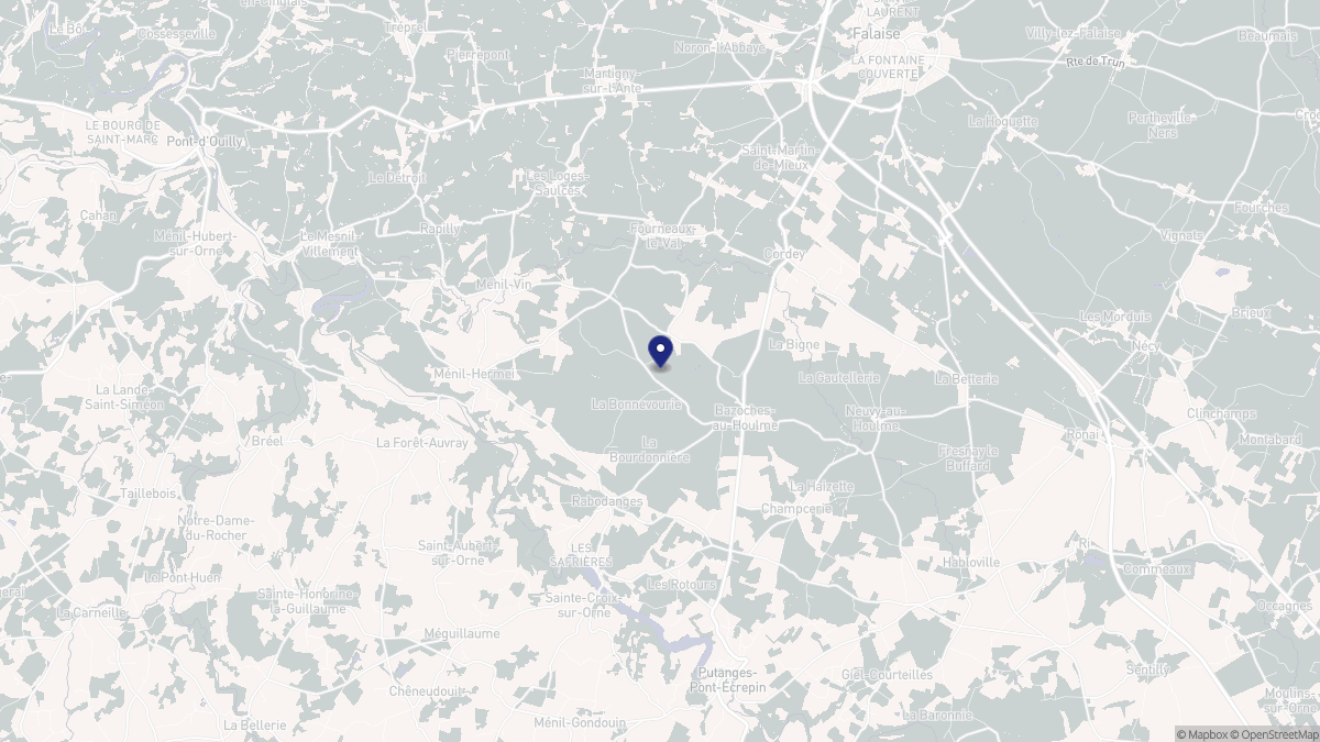 Aperçu cartographique de Bazoches-au-Houlme, centré sur la commune