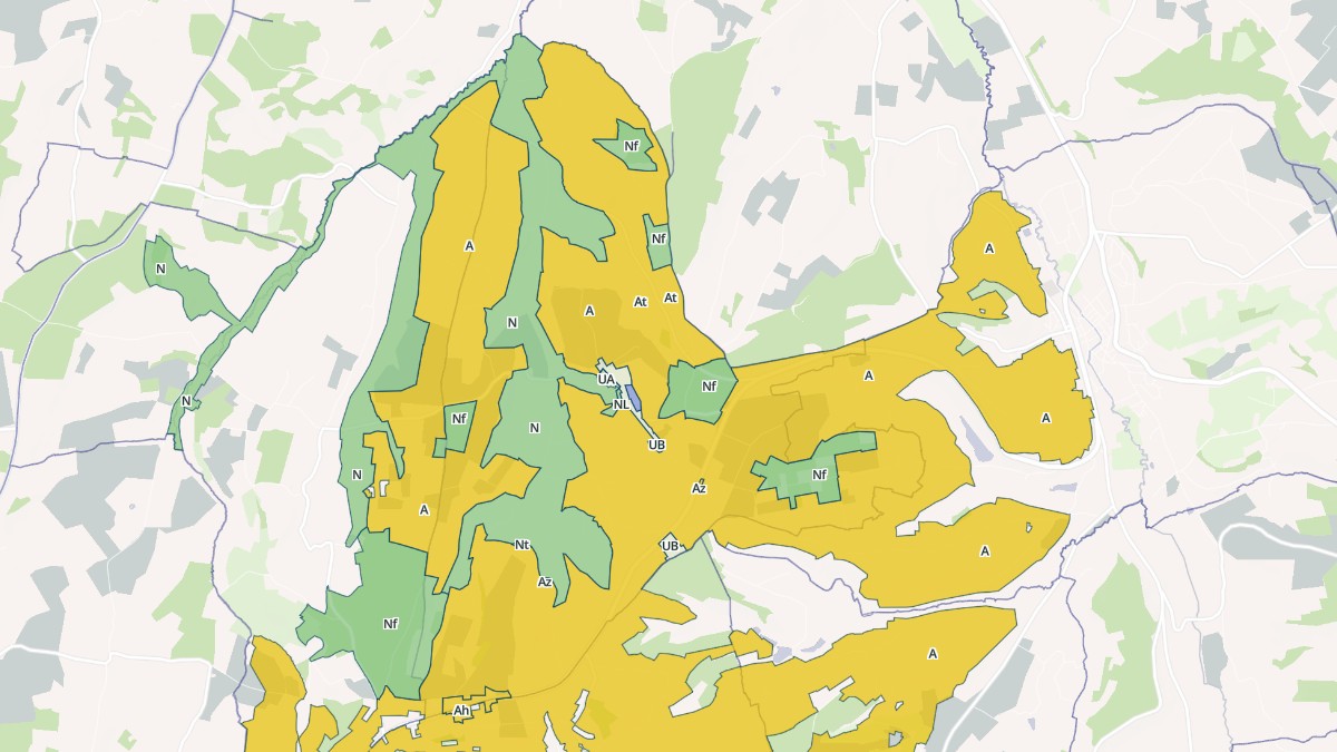 Aperçu cartographique de Crouttes, centré sur la commune