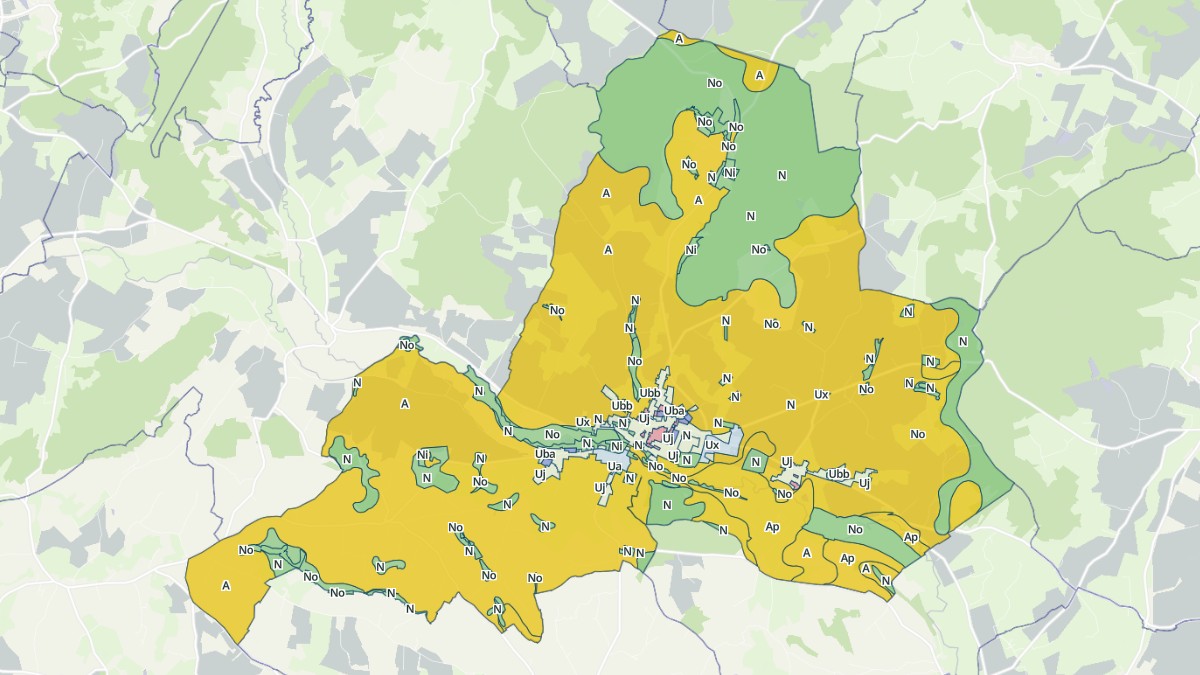 Aperçu cartographique de Rémalard en Perche, centré sur la commune