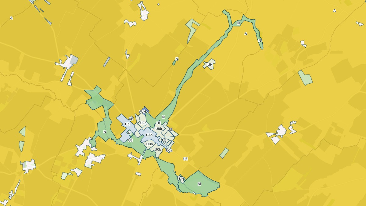 Aperçu cartographique de Trun, centré sur la commune