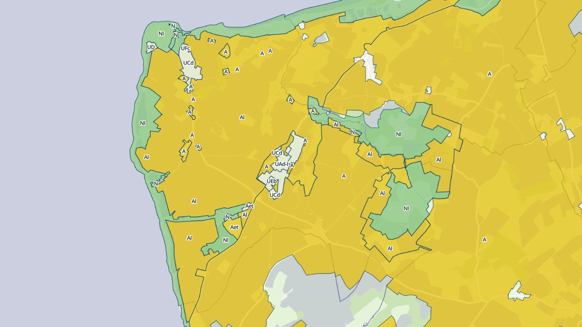 Aperçu cartographique de Audinghen, centré sur la commune