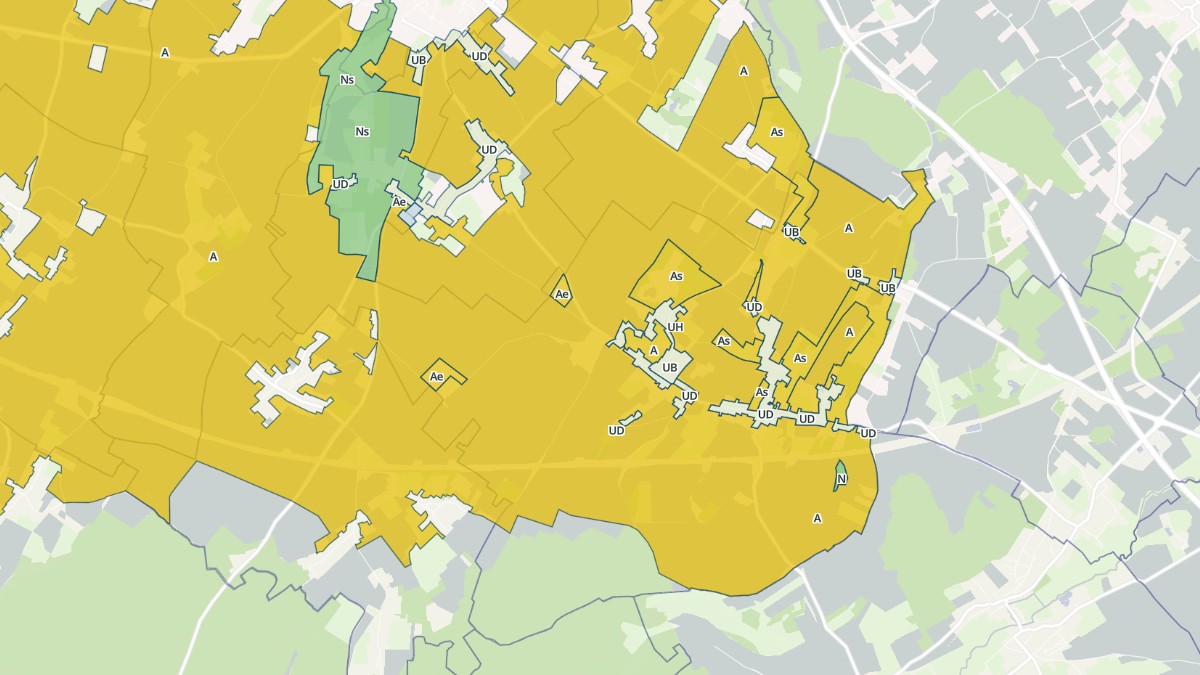 Aperçu cartographique de Louches, centré sur la commune