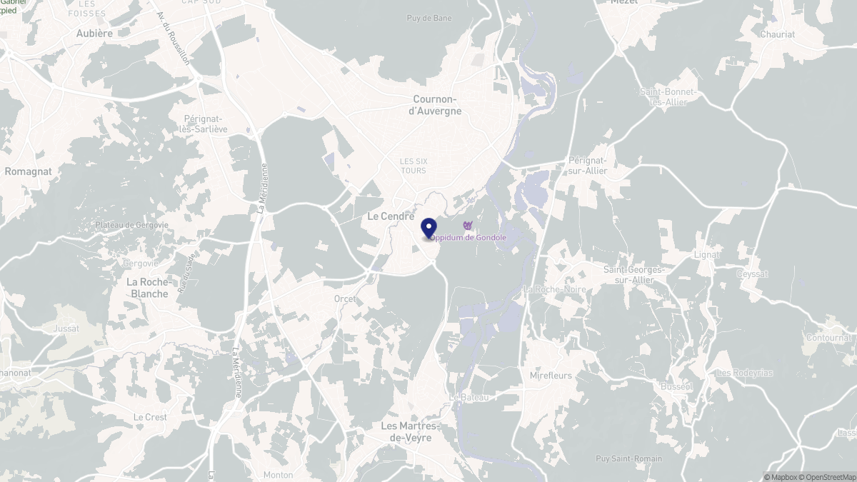 Aperçu cartographique de Le Cendre, centré sur la commune