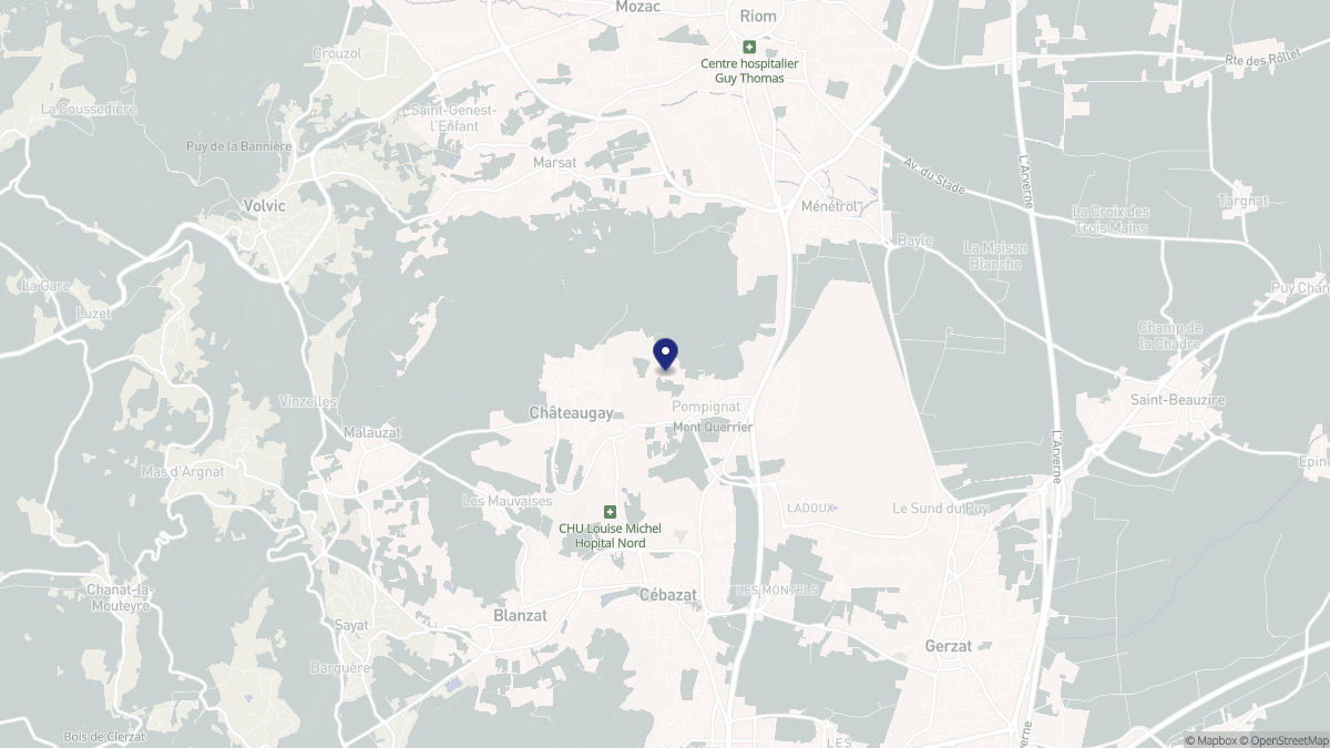 Aperçu cartographique de Châteaugay, centré sur la commune