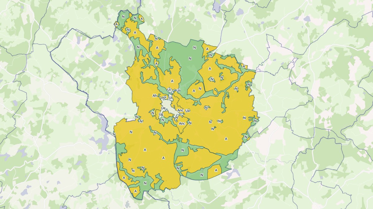 Aperçu cartographique de Giat, centré sur la commune