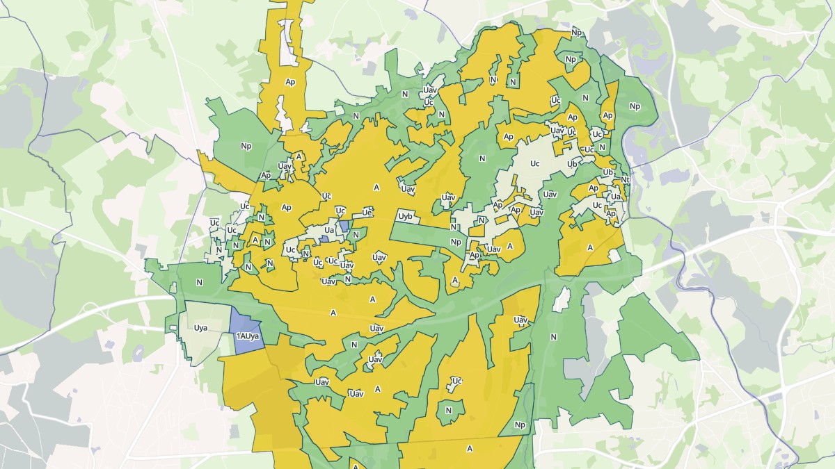 Aperçu cartographique de Orléat, centré sur la commune