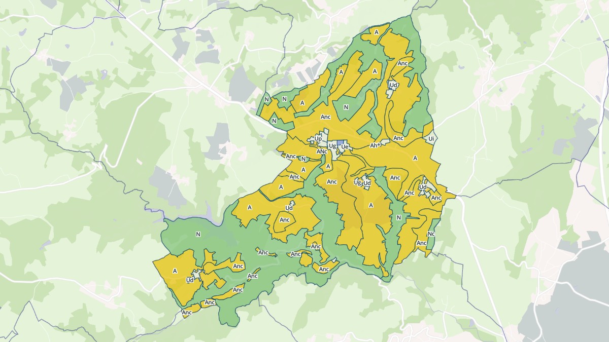 Aperçu cartographique de Saint-Hilaire-la-Croix, centré sur la commune