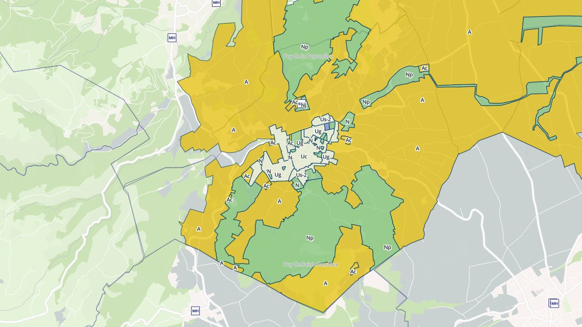 Aperçu cartographique de Saint-Sandoux, centré sur la commune