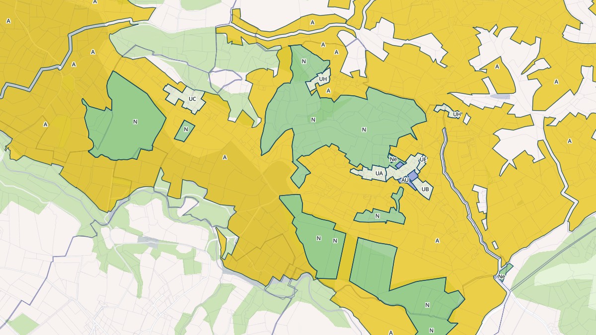 Aperçu cartographique de Bouillon, centré sur la commune