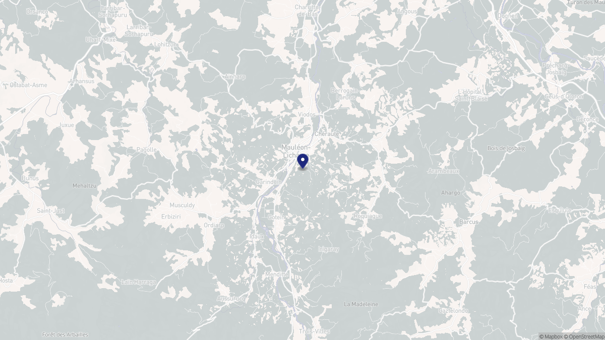 Aperçu cartographique de Mauléon-Licharre, centré sur la commune