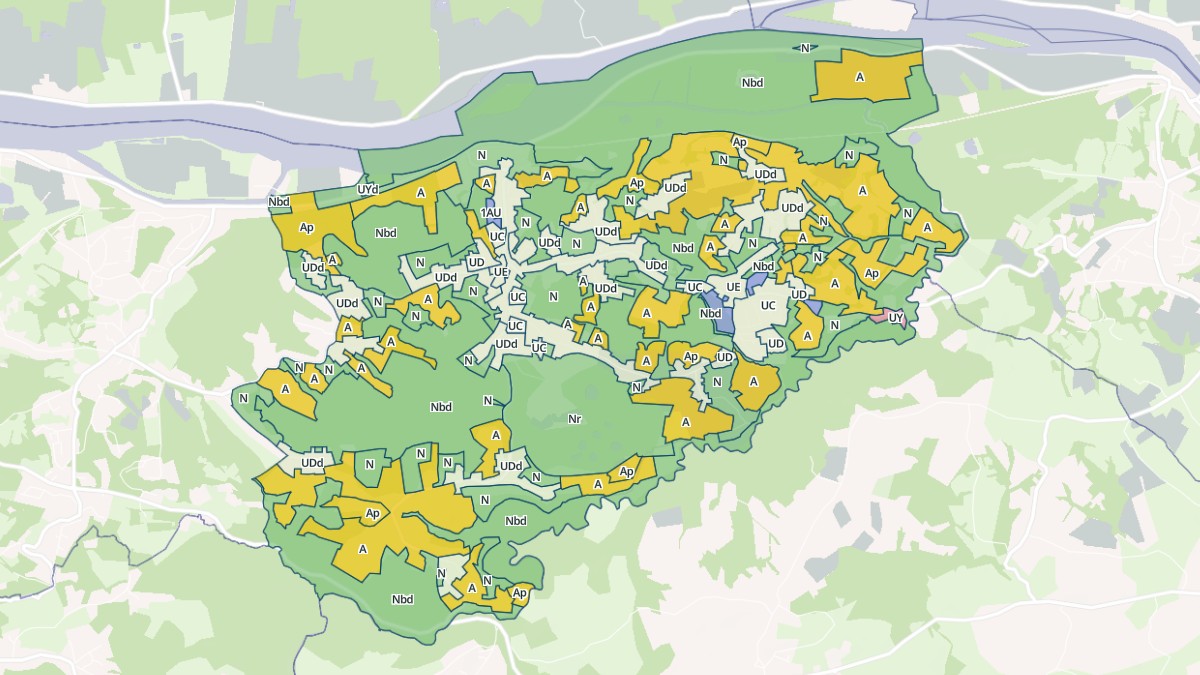 Aperçu cartographique de Urcuit, centré sur la commune