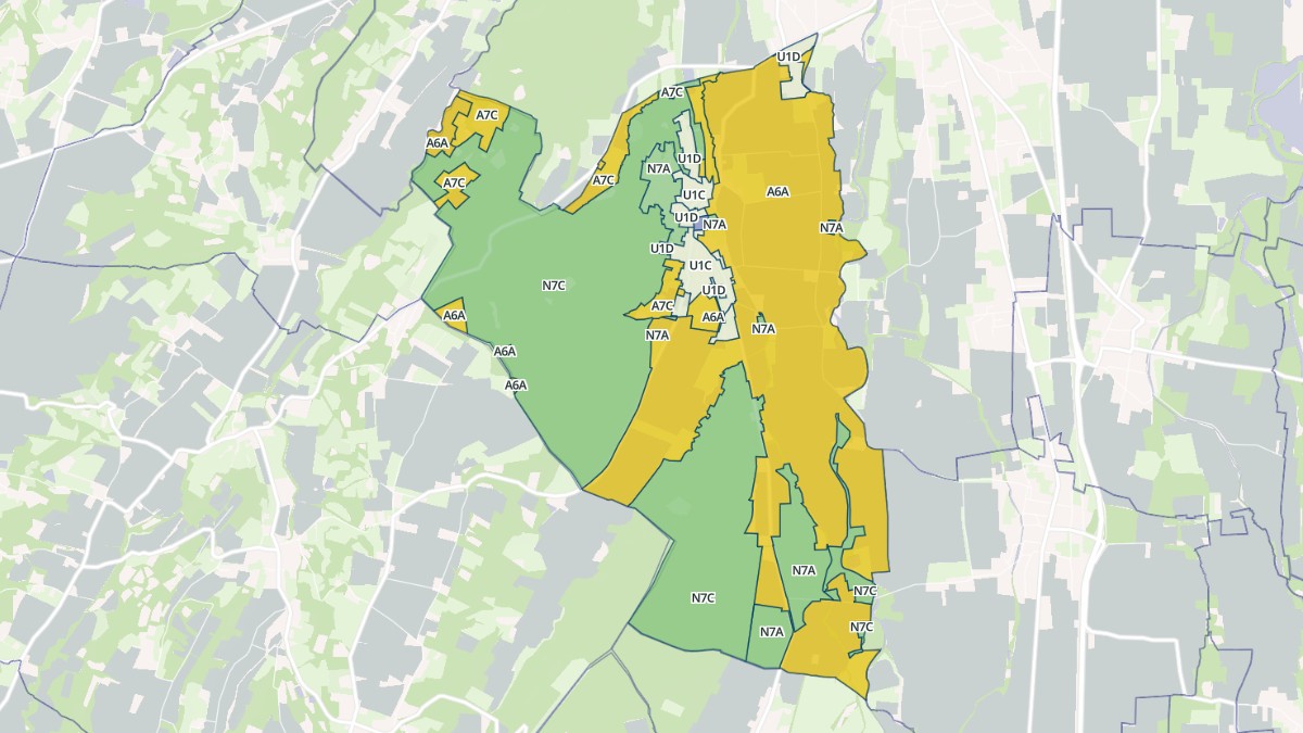 Aperçu cartographique de Saint-Lézer, centré sur la commune