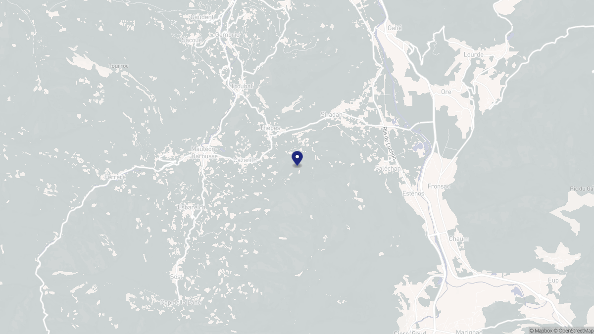 Aperçu cartographique de Thèbe, centré sur la commune