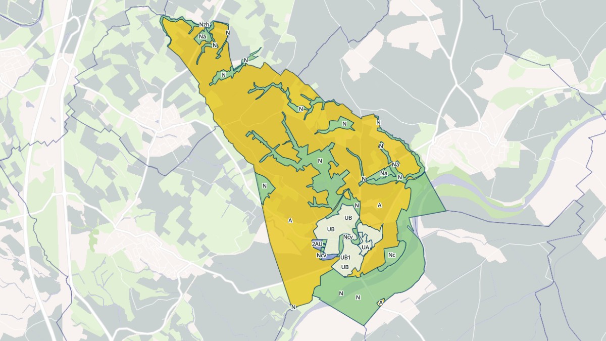 Aperçu cartographique de Brouilla, centré sur la commune