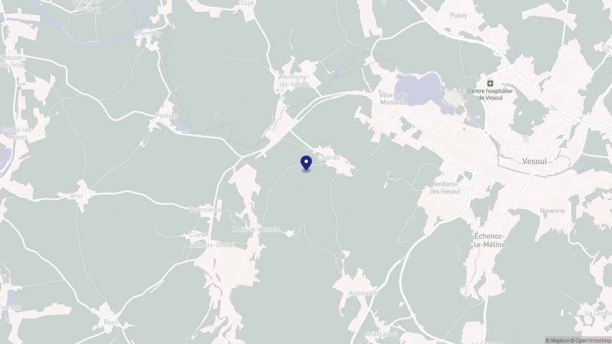 Aperçu cartographique de Chariez, centré sur la commune