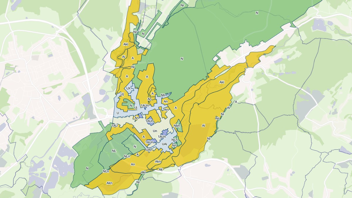 Aperçu cartographique de Roye, centré sur la commune