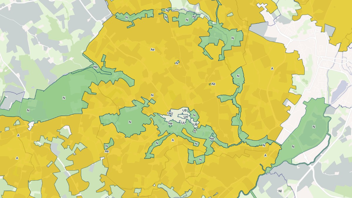 Aperçu cartographique de Saint-Aubin-des-Coudrais, centré sur la commune