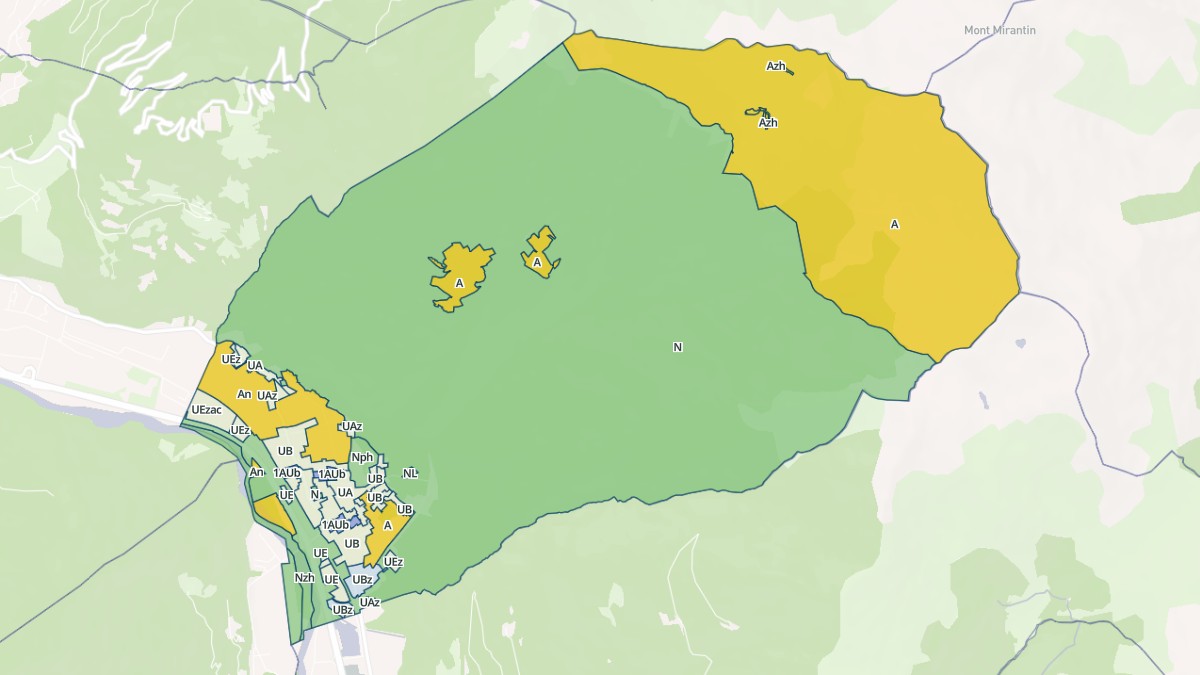 Aperçu cartographique de Tours-en-Savoie, centré sur la commune