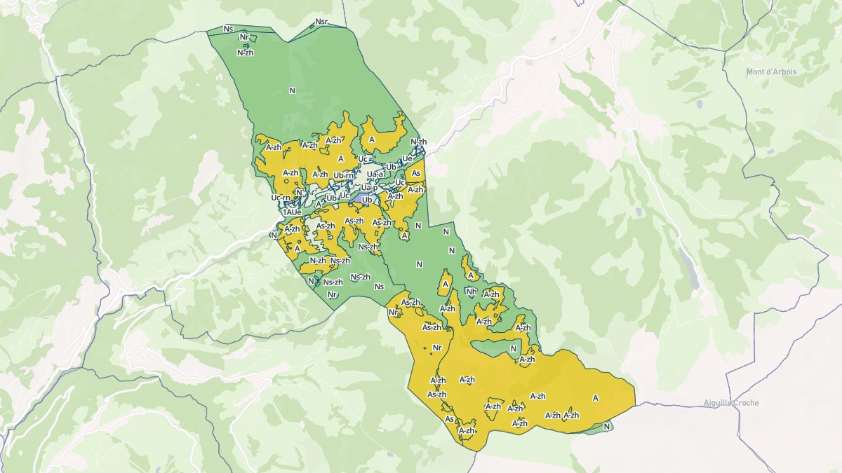 Aperçu cartographique de Praz-sur-Arly, centré sur la commune