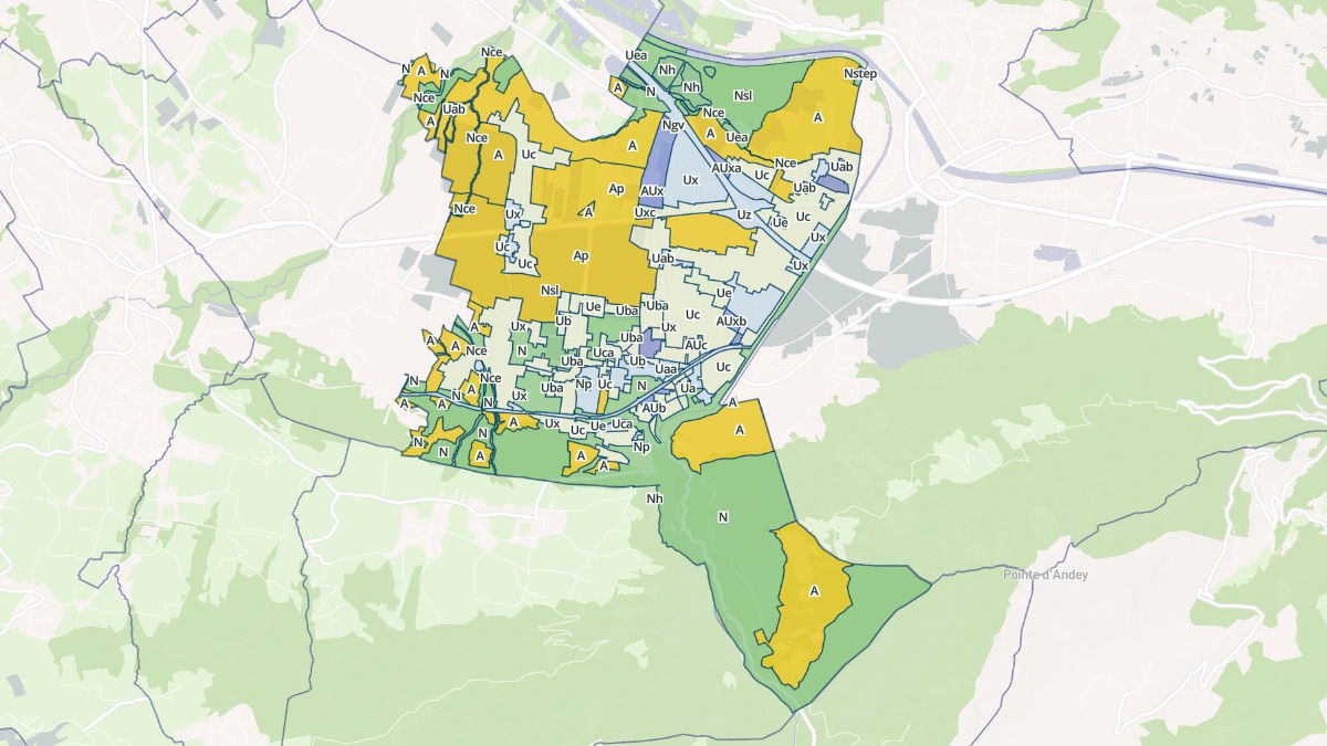 Aperçu cartographique de Saint-Pierre-en-Faucigny, centré sur la commune