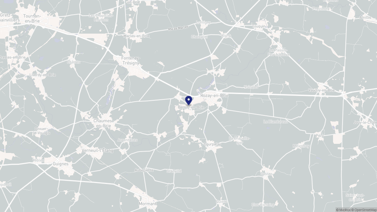Aperçu cartographique de Bernay-Vilbert, centré sur la commune