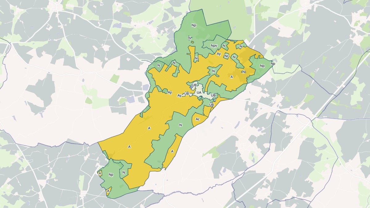 Aperçu cartographique de Coulonges-Thouarsais, centré sur la commune