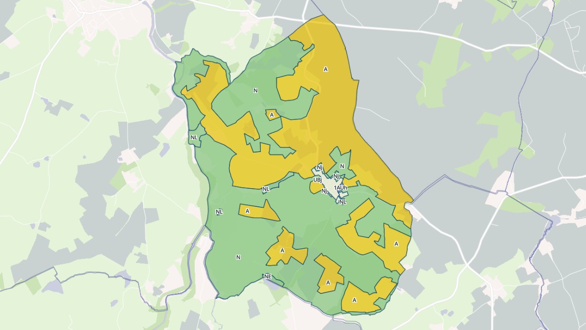 Aperçu cartographique de Lhoumois, centré sur la commune