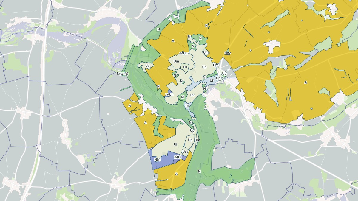 Aperçu cartographique de Péronne, centré sur la commune