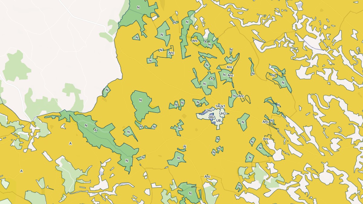 Aperçu cartographique de Brousse, centré sur la commune